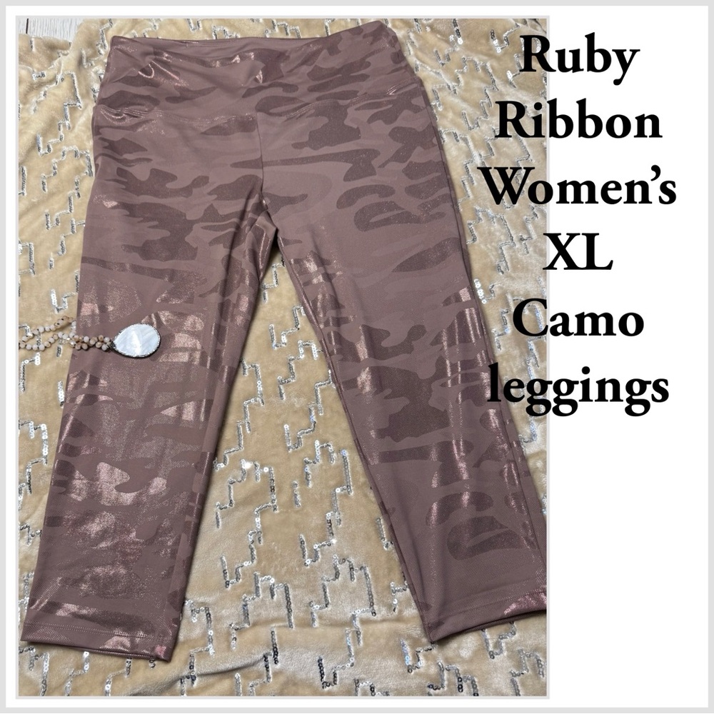 Ruby Ribbon XL Women's leggings Brown Camo High Waisted Cropped foil glitter